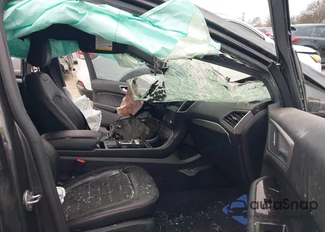 2020 Ford Edge St Line z USA, uszkodzony, nr VIN 2FMPK3J99LBB13659